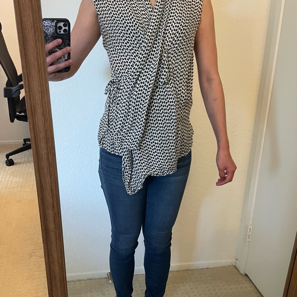 Acrobat 100% Silk Black And Cream Patterned Top - image 3